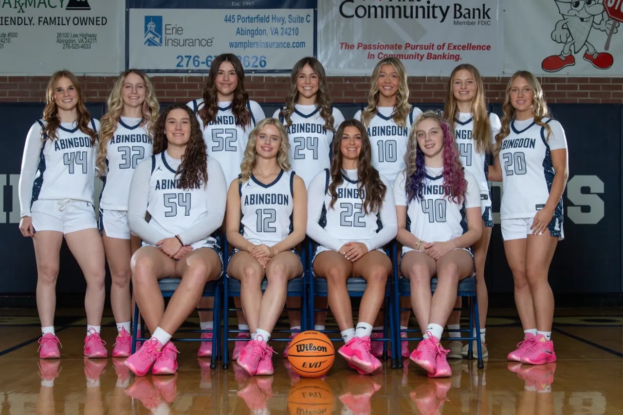 The 2025 Abingdon Lady Falcons team photo