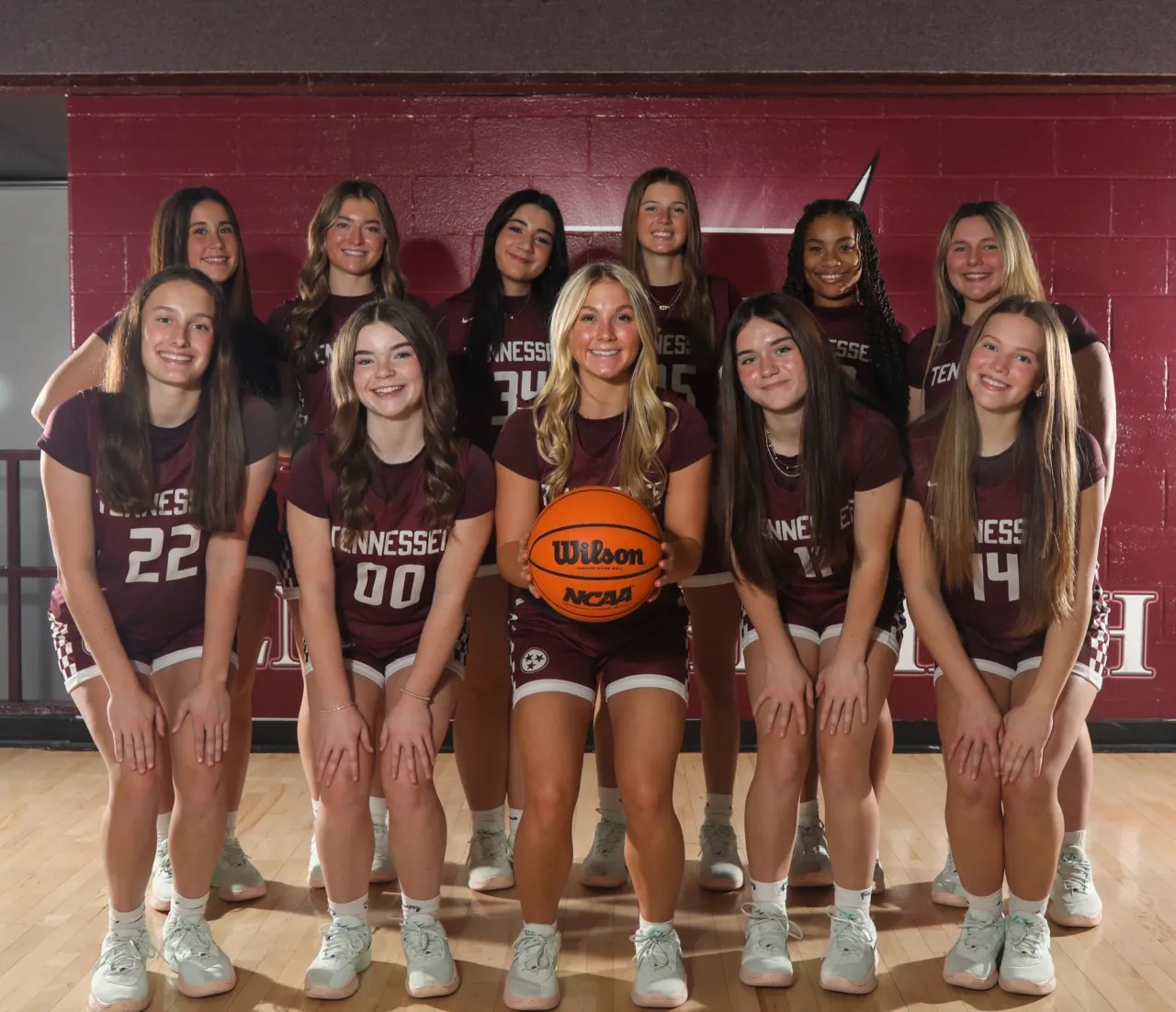 The 2025 Tennessee High Lady Vikings team photo